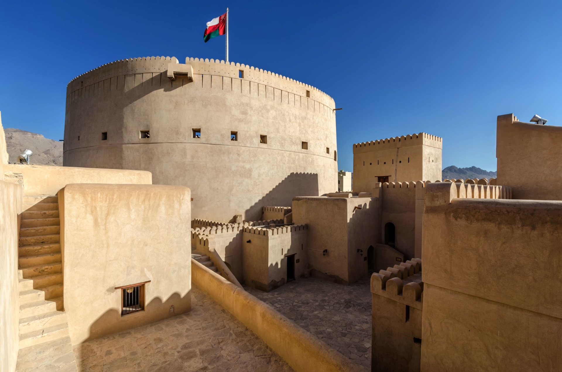 nizwa fort visit