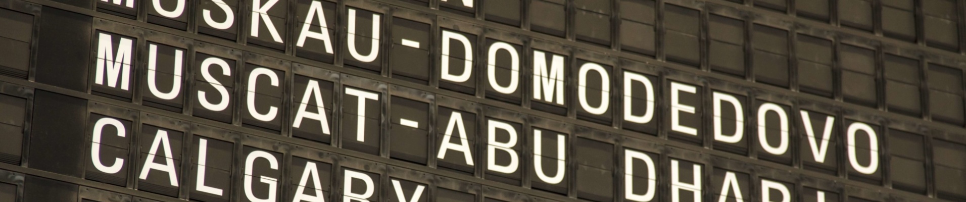 panneau d'affichage vols aéroport