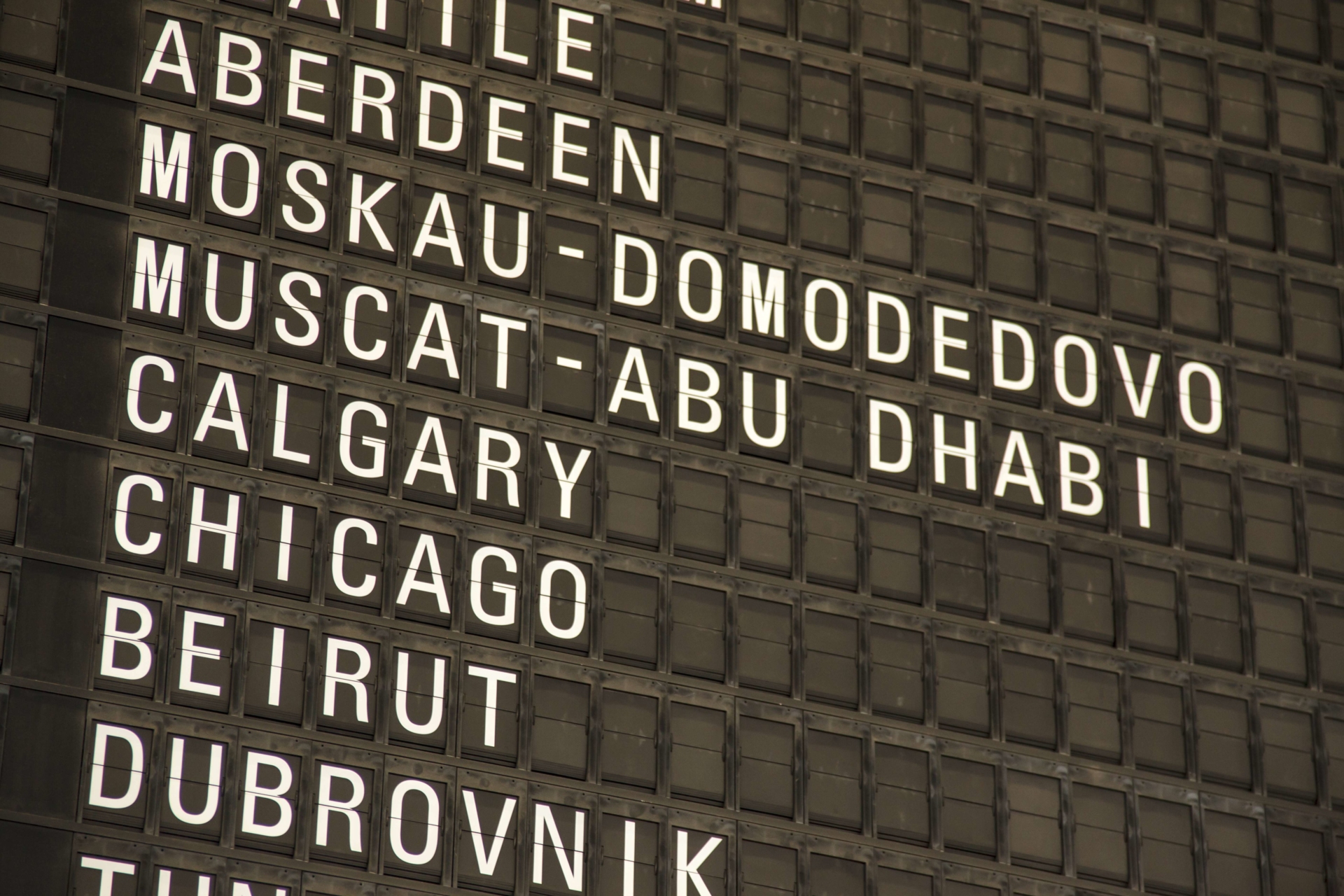 panneau d'affichage vols aéroport